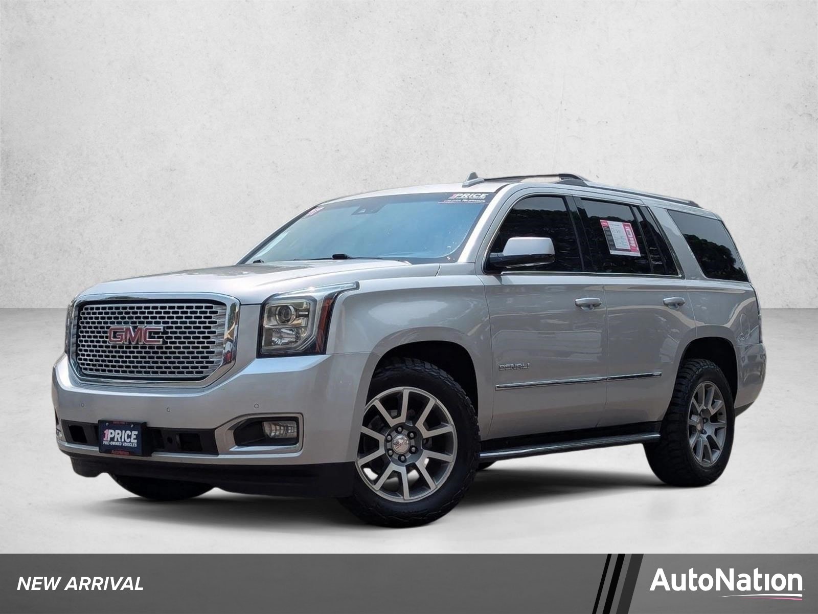 2017 GMC Yukon 4WD Denali's photo