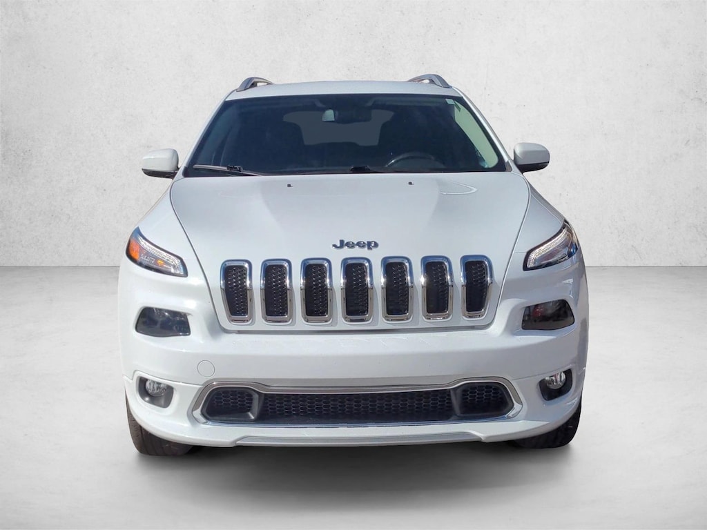 Used 2018 Jeep Cherokee Overland Sport Utility