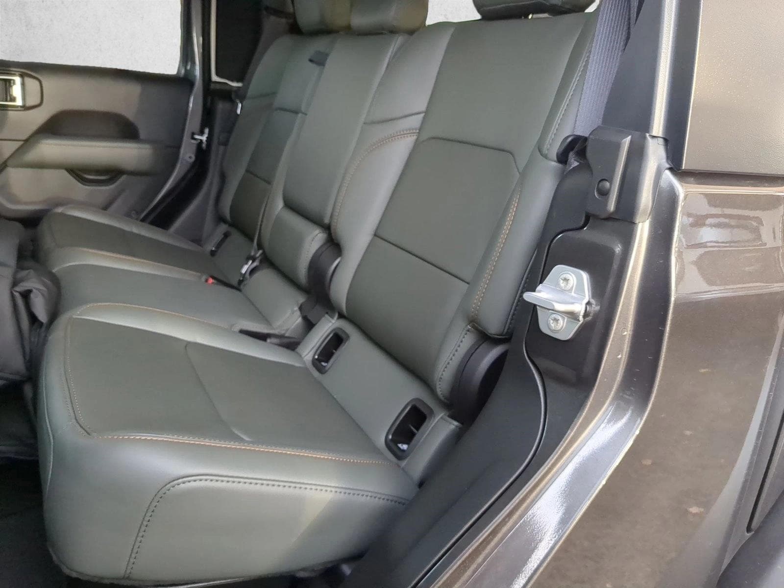 2025 Jeep Gladiator Mojave - Photo 16