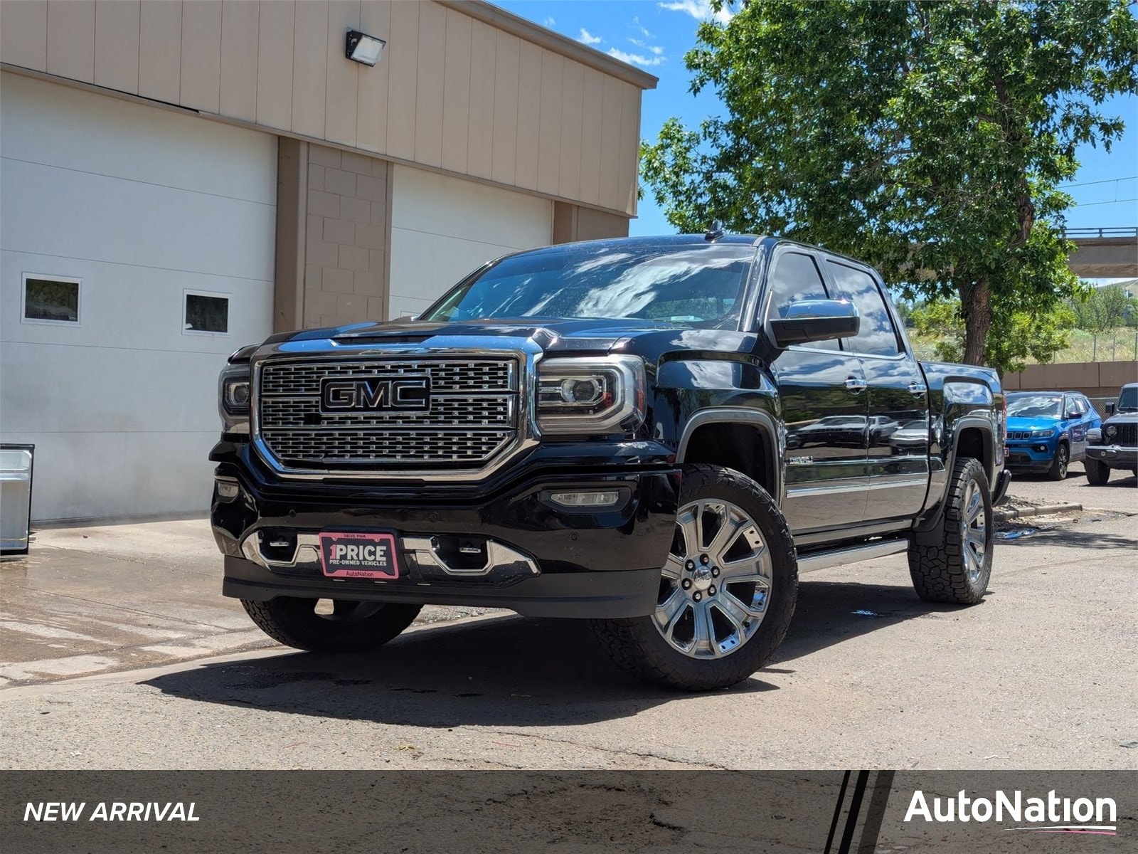 2017 GMC Sierra 4WD Crew Cab Short Box's photo