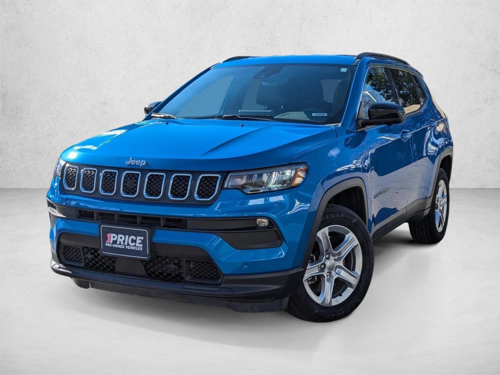 2023 Jeep Compass Latitude's photo