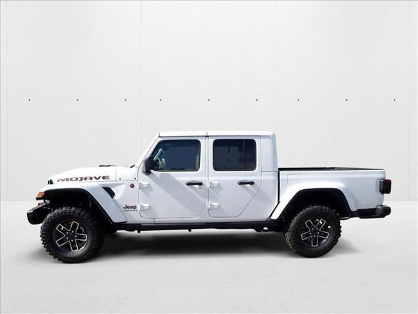 2025 Jeep Gladiator Mojave photo 2