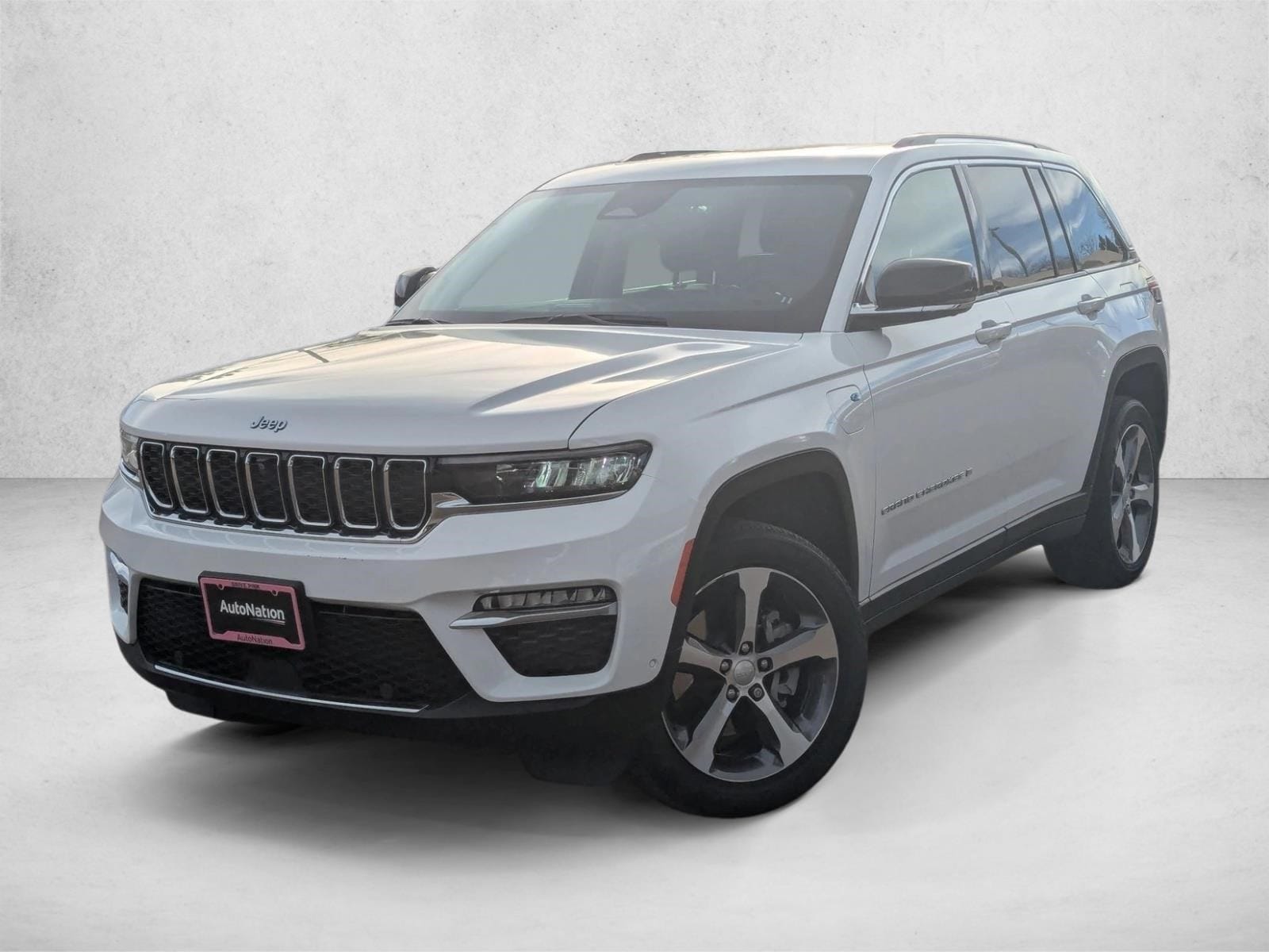 2024 Jeep Grand Cherokee 4xe's photo