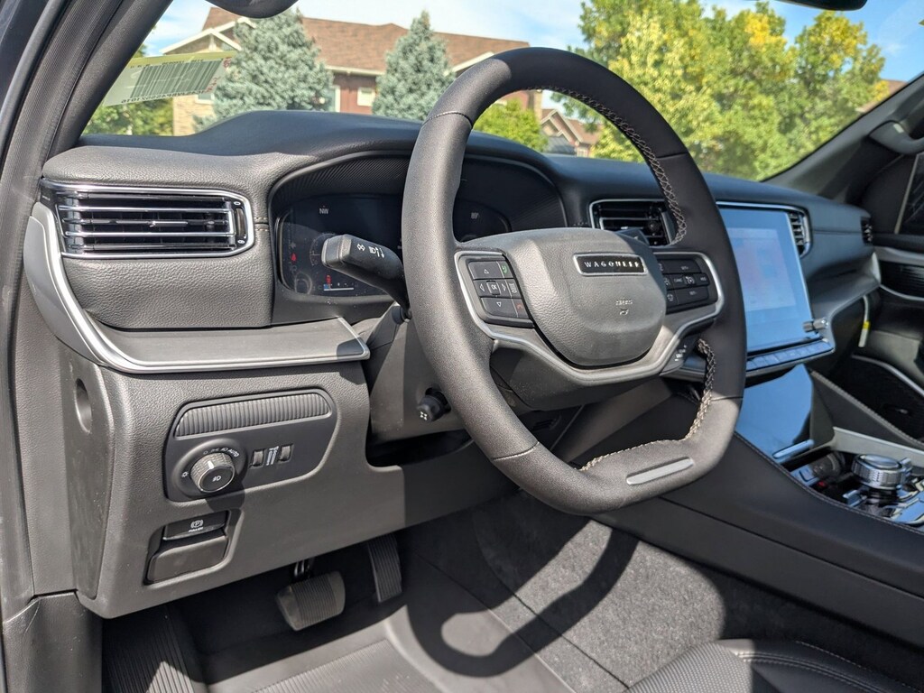 New 2025 Jeep Wagoneer Series II Overland SUV