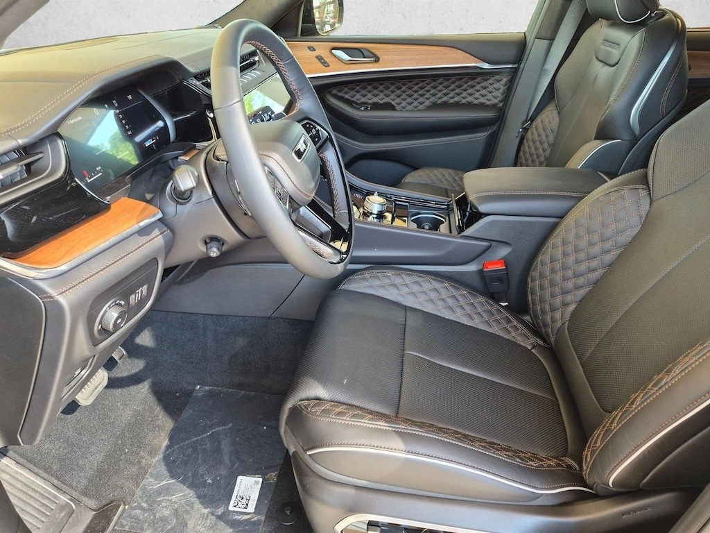 New 2026 Jeep Grand Cherokee L Summit SUV