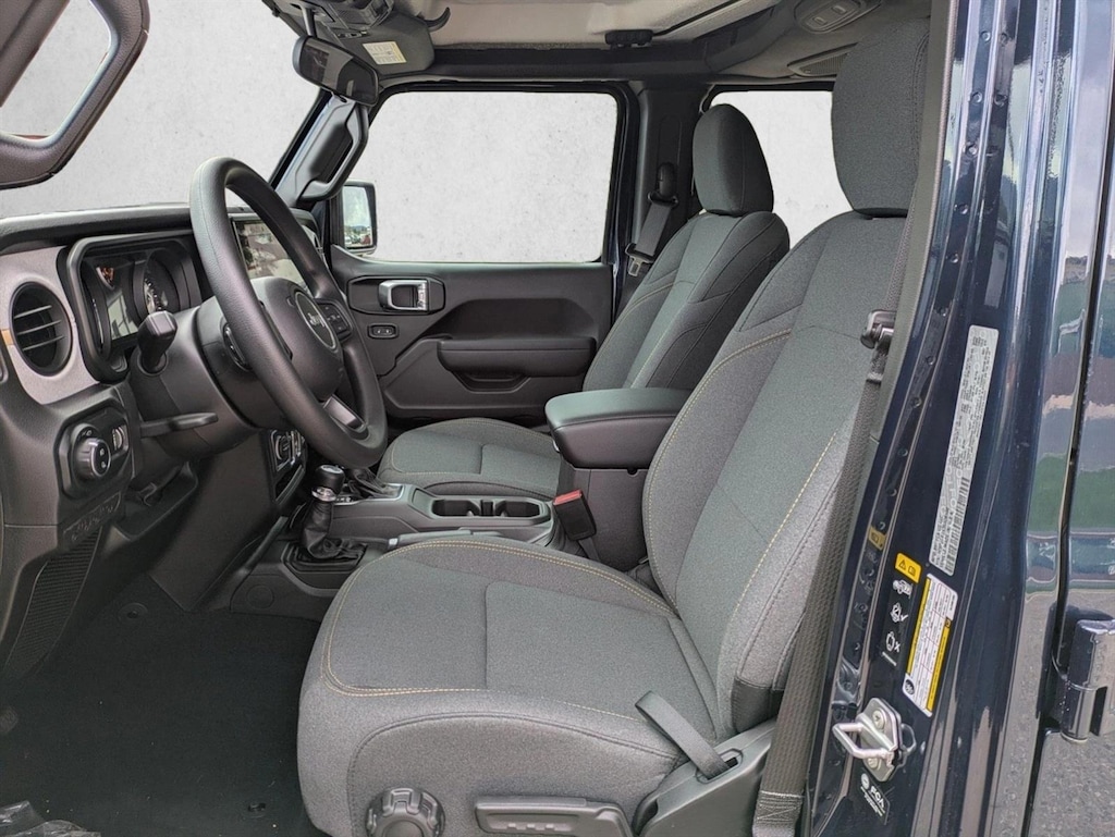 New 2025 Jeep Gladiator Nighthawk Truck Crew Cab
