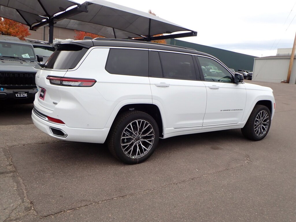 New 2025 Jeep Grand Cherokee L Summit Reserve SUV