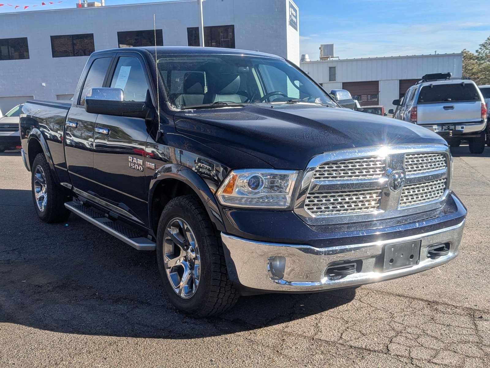 2017 Ram 1500 Laramie photo 3