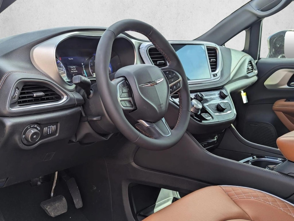 New 2026 Chrysler Pacifica Pinnacle Van Passenger Van