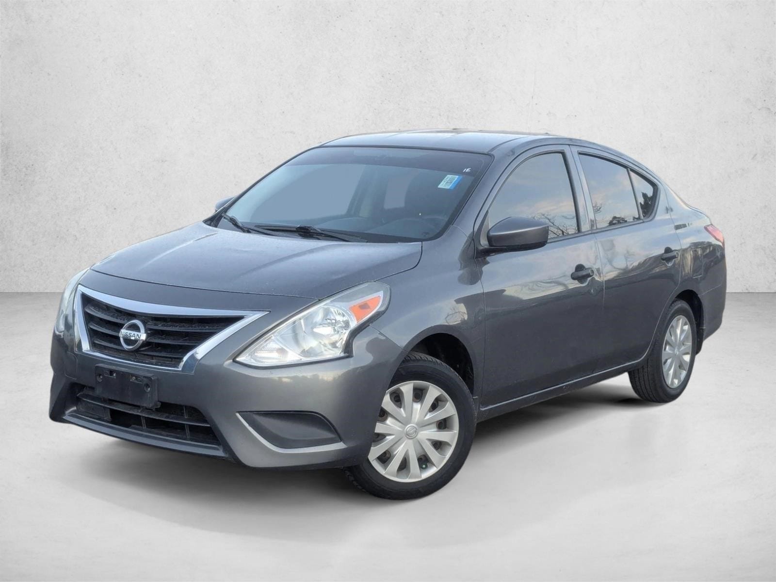 2019 Nissan Versa Sedan S's photo