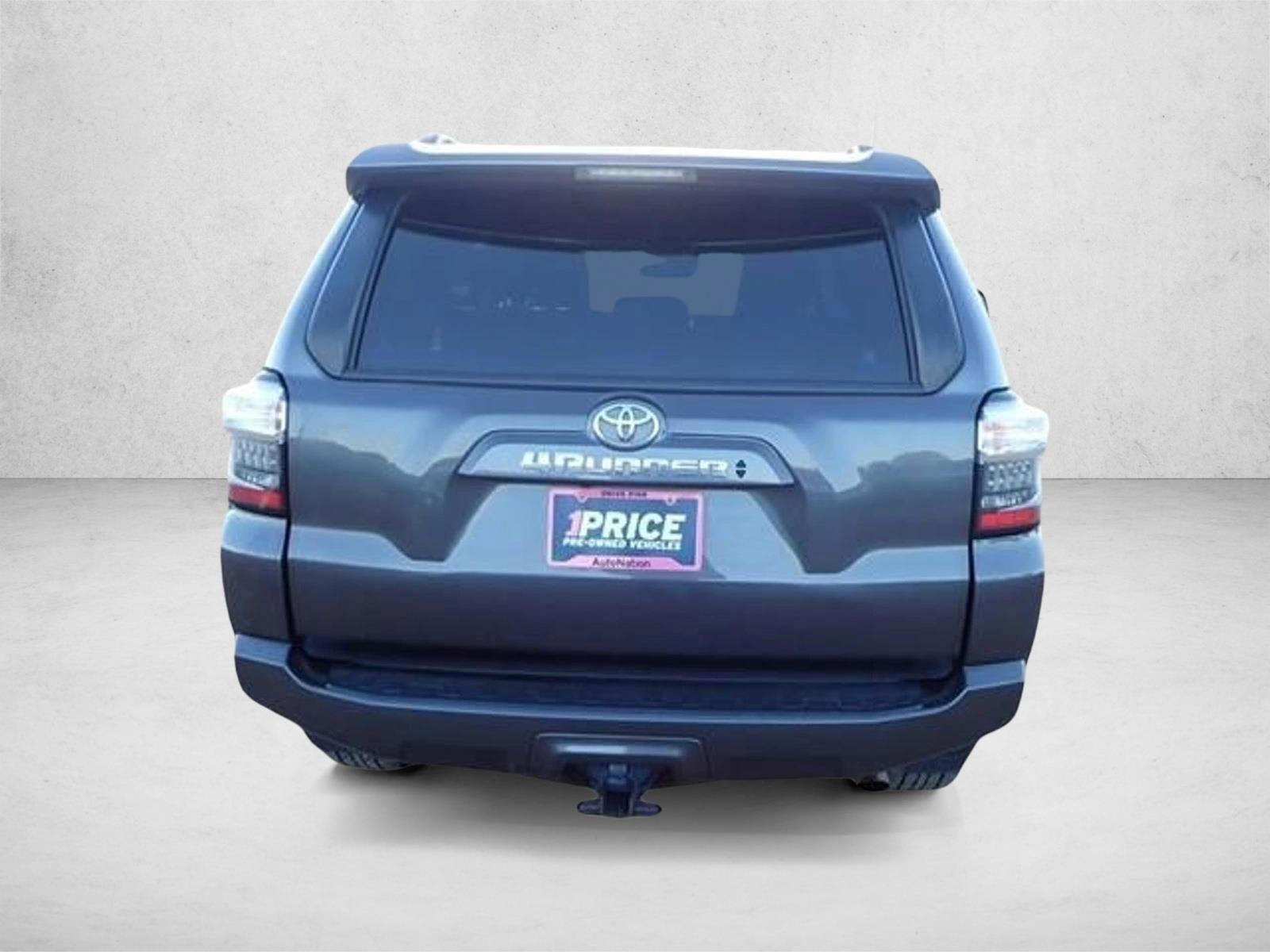 2022 Toyota 4Runner SR5 Premium photo 3