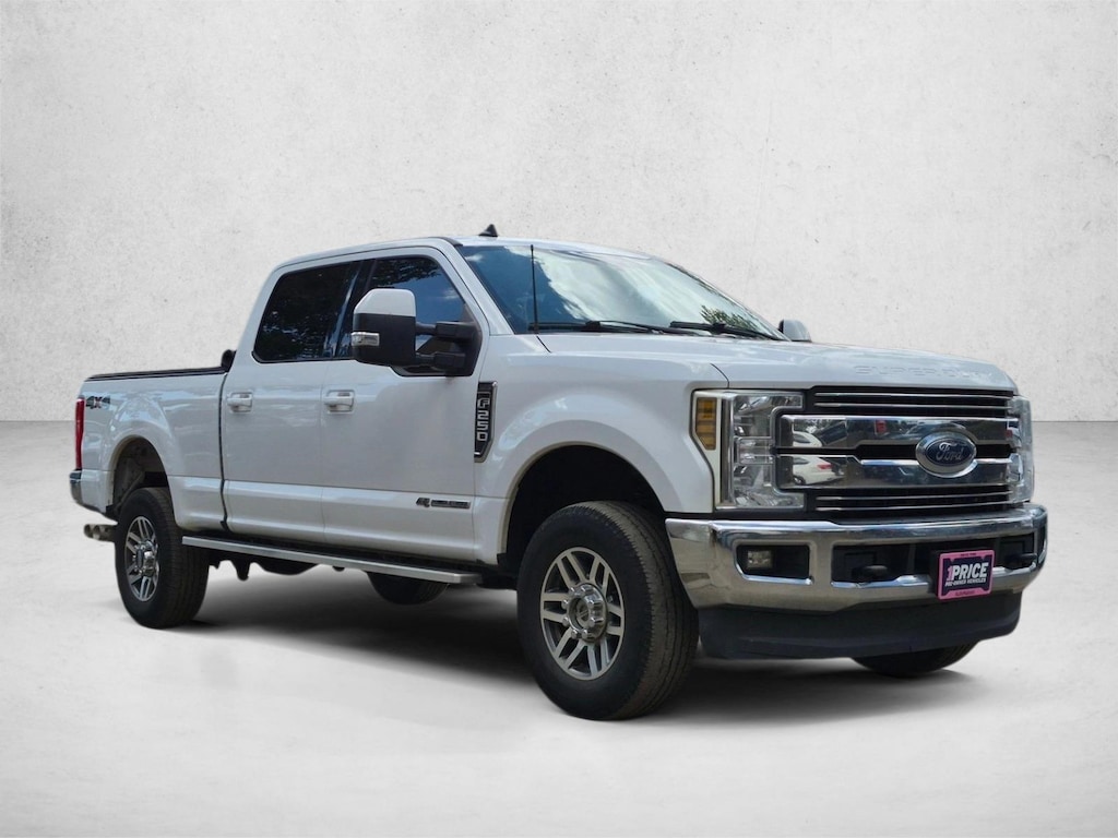 Used 2019 Ford F-250 LARIAT Crew Cab Pickup