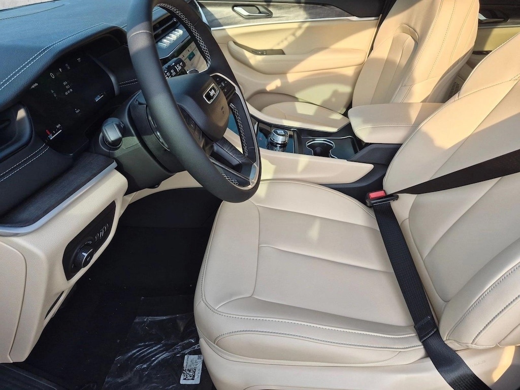 New 2026 Jeep Grand Cherokee L Limited SUV