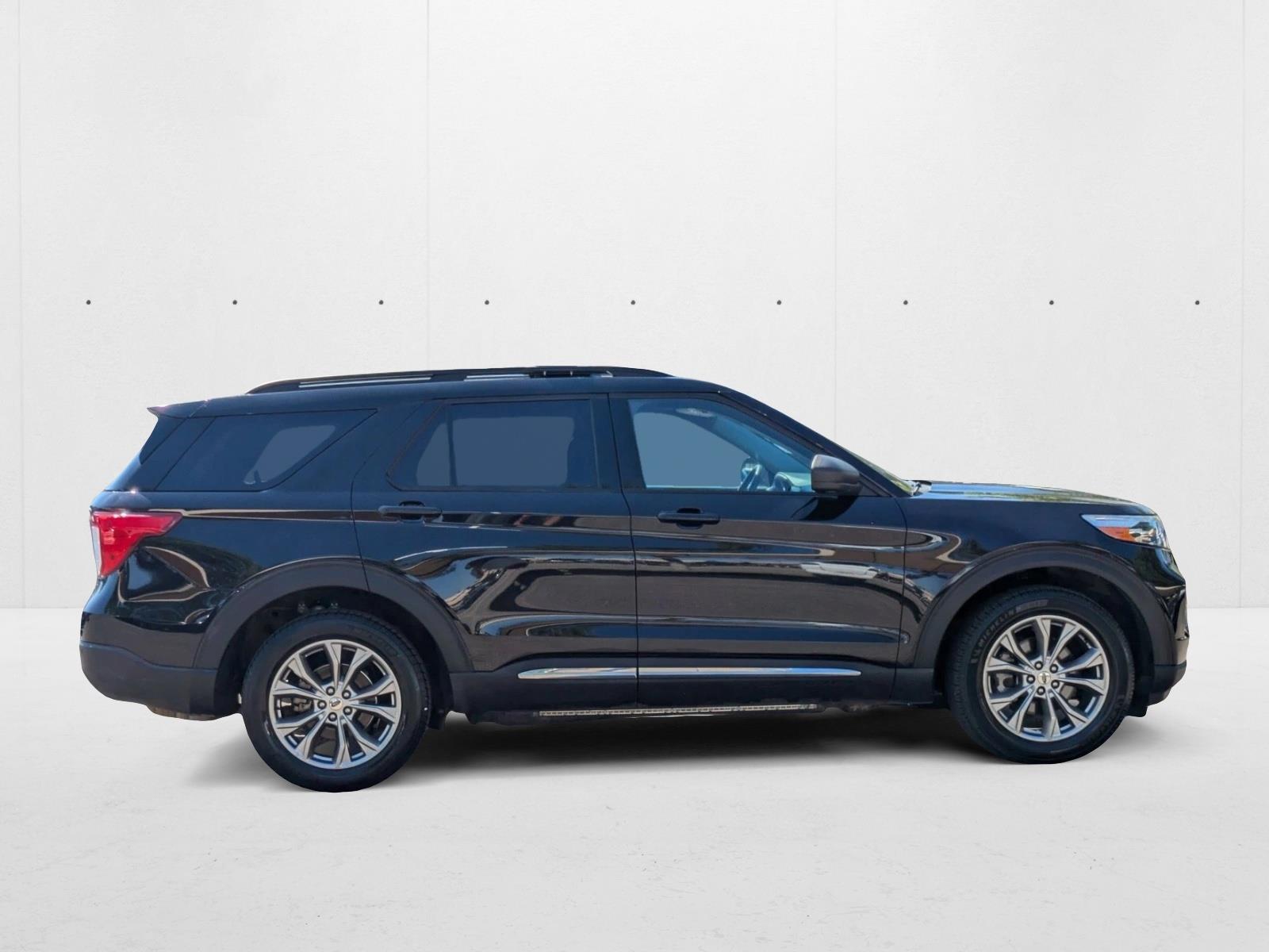 2022 Ford Explorer XLT photo 4