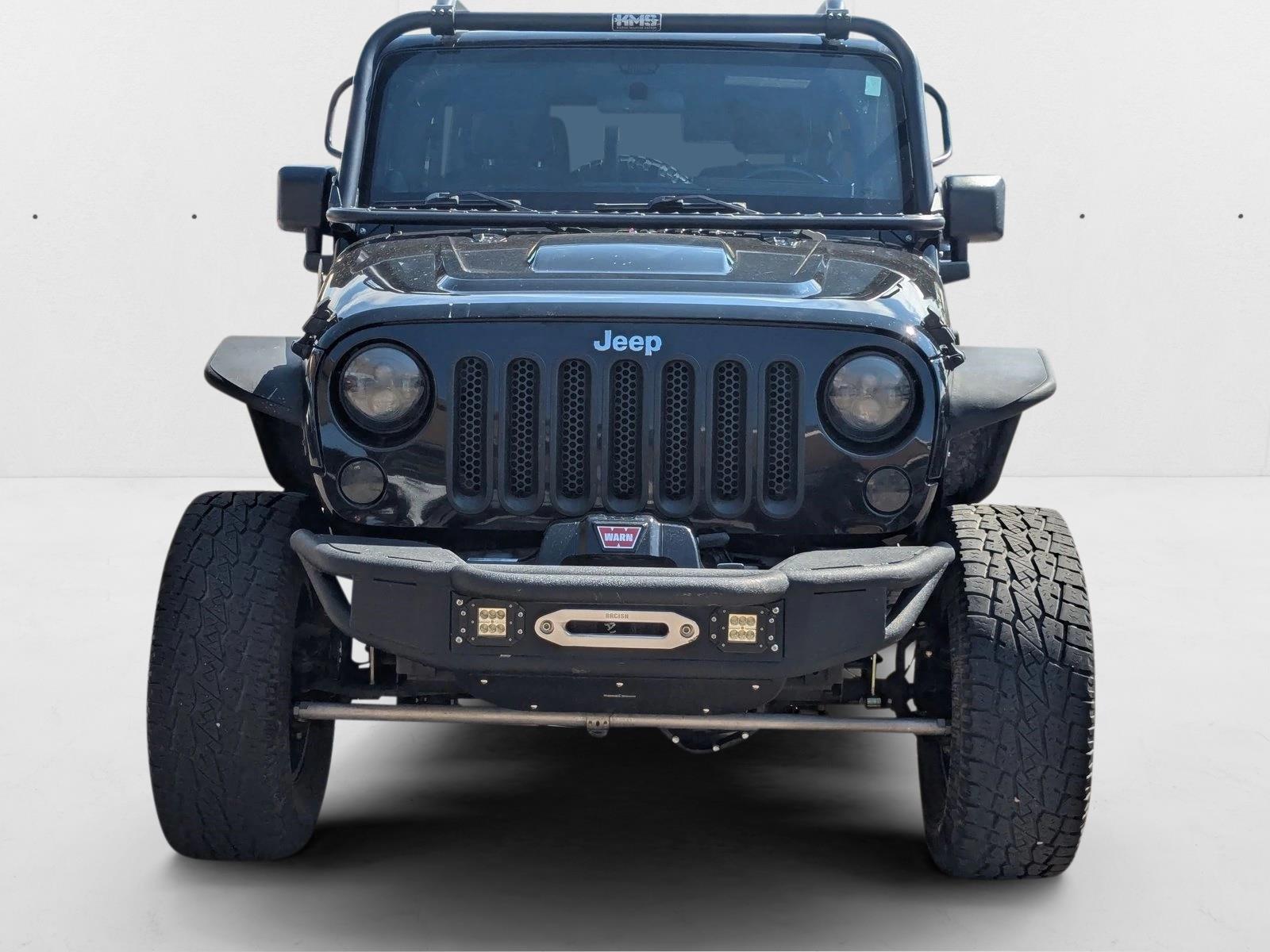 2012 Jeep Wrangler Call of Duty: MW3 Edition Sport photo 2
