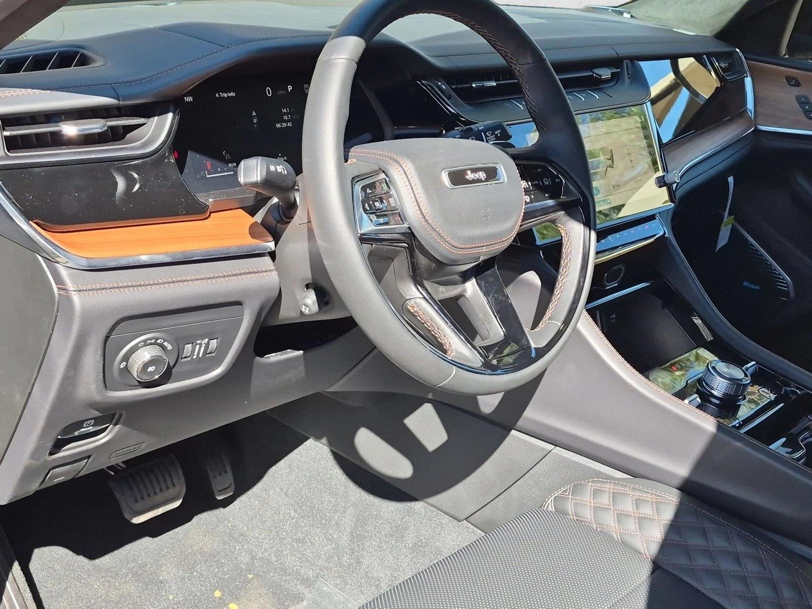 New 2027 Jeep Grand Cherokee Summit SUV