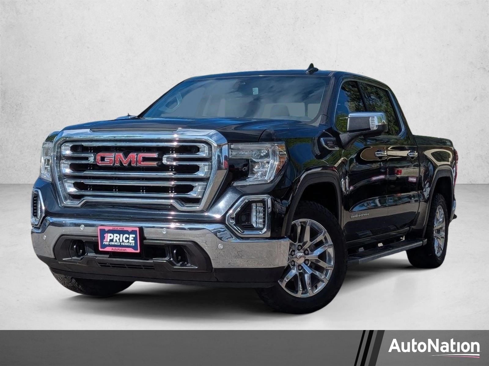 2020 GMC Sierra 4WD Crew Cab Short Box SLT's photo