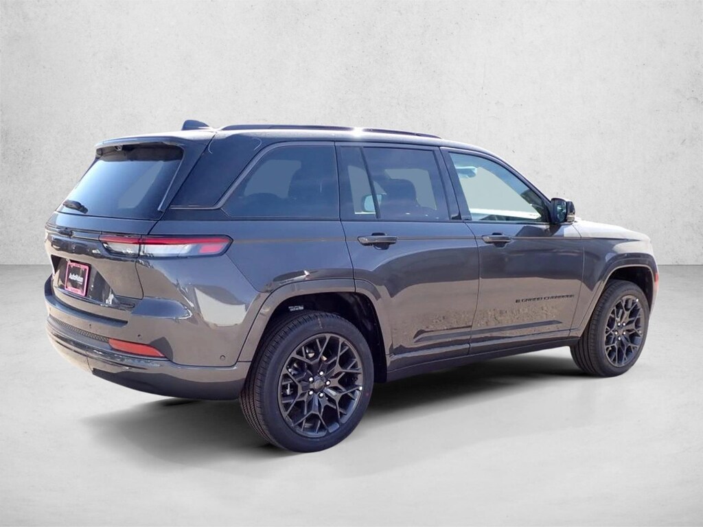New 2026 Jeep Grand Cherokee Summit SUV