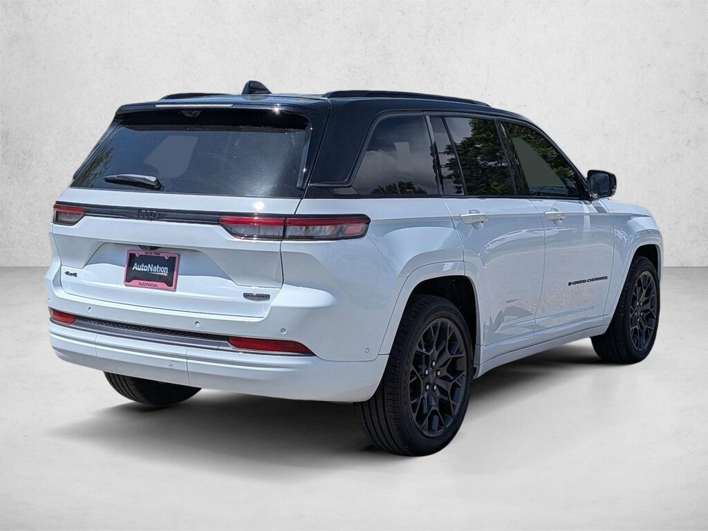 New 2026 Jeep Grand Cherokee Summit SUV