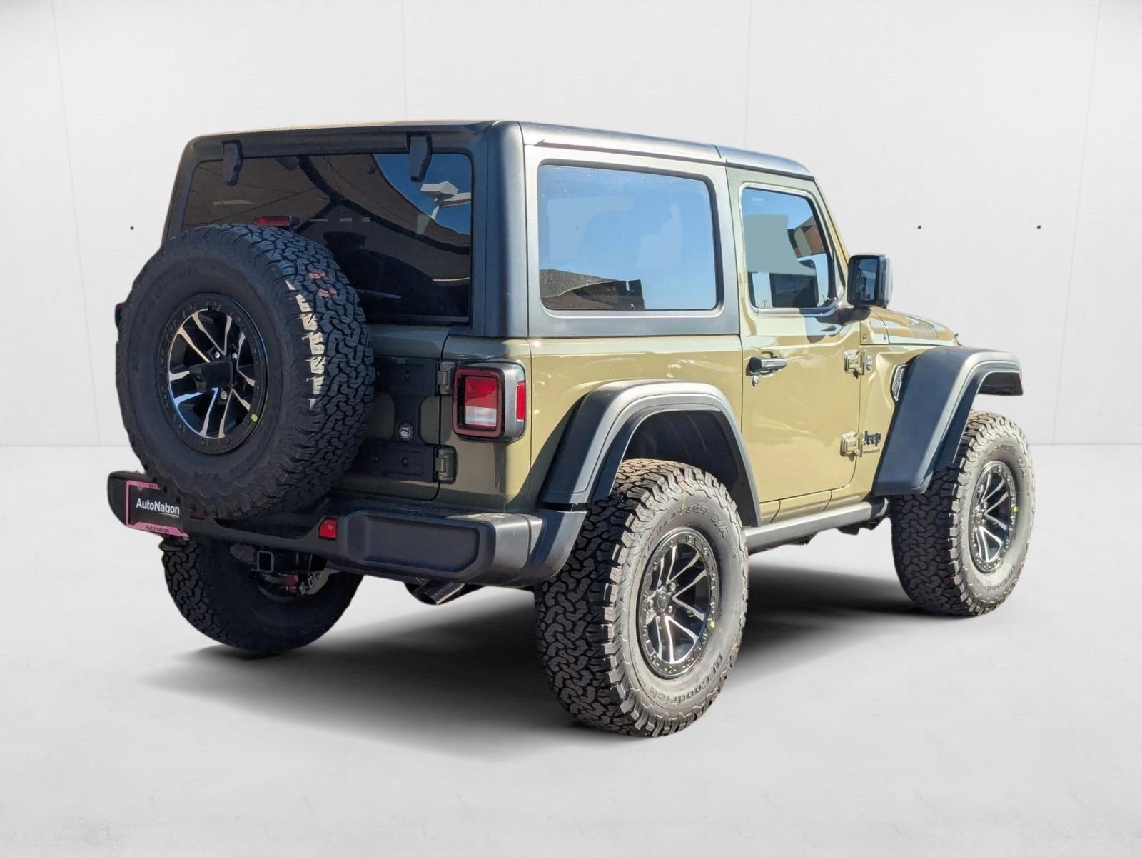 2025 Jeep Wrangler Willys photo 2