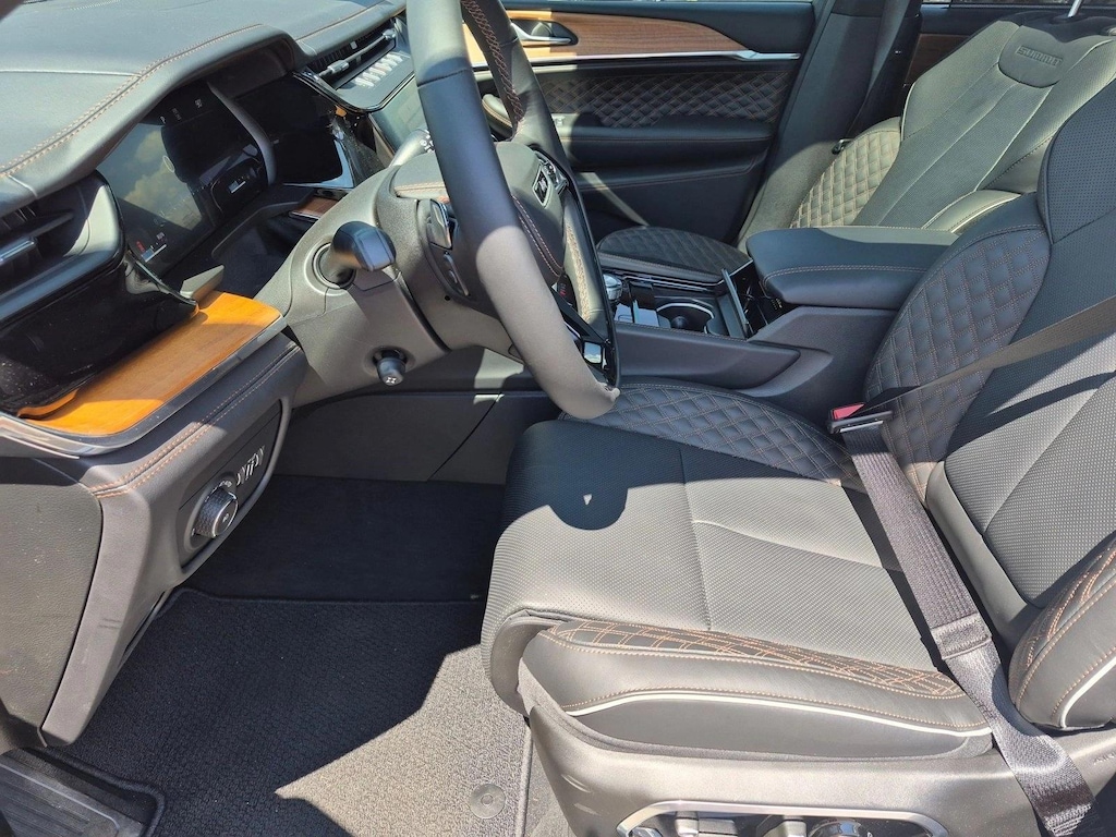 New 2026 Jeep Grand Cherokee Summit SUV