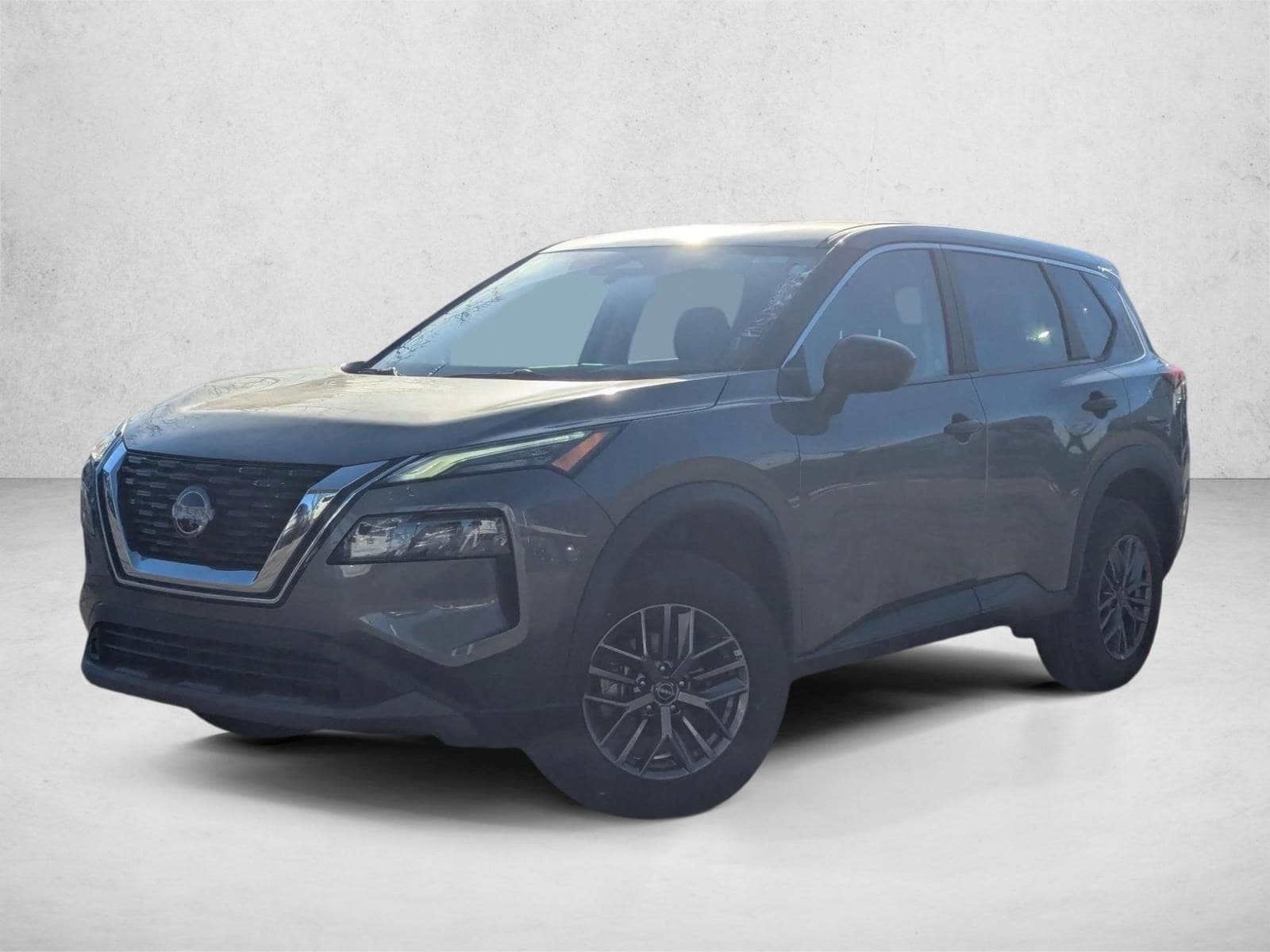 2023 Nissan Rogue S's photo