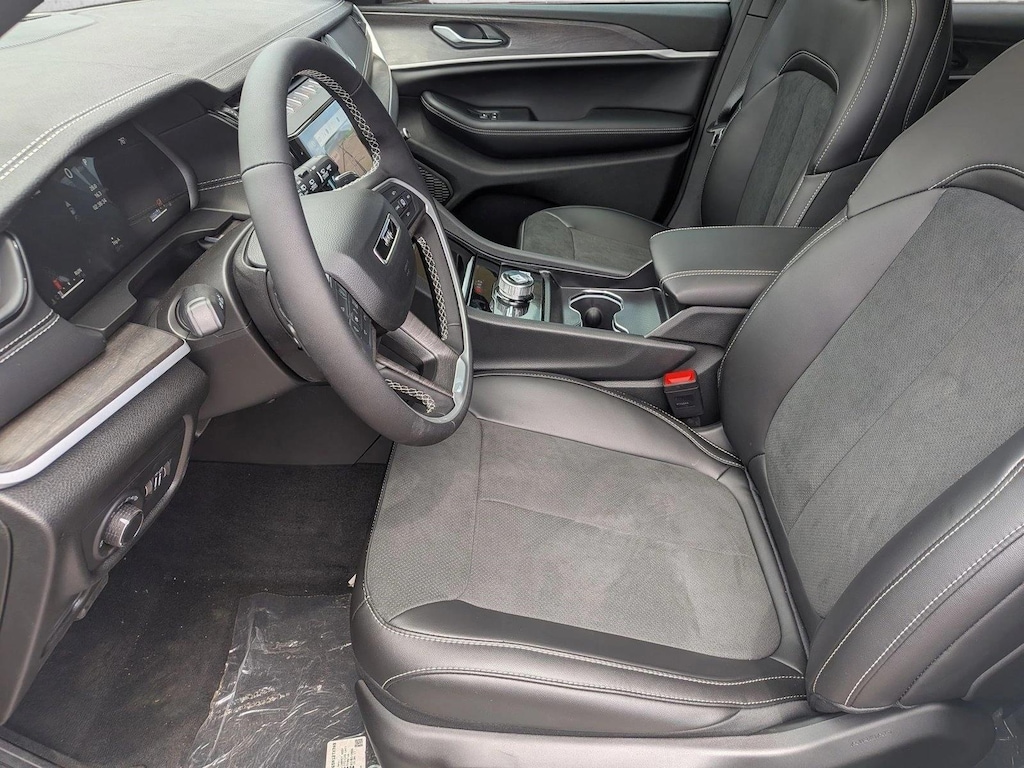 New 2026 Jeep Grand Cherokee Laredo Altitude SUV