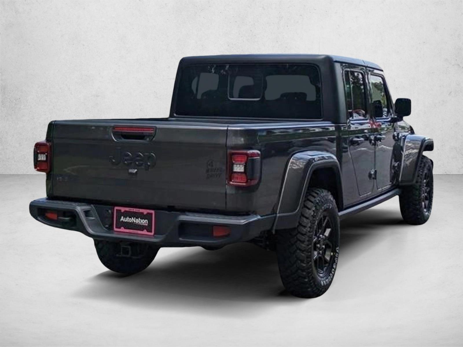 2025 Jeep Gladiator Willys photo 2