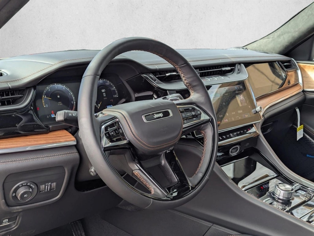 New 2026 Jeep Grand Cherokee Summit SUV