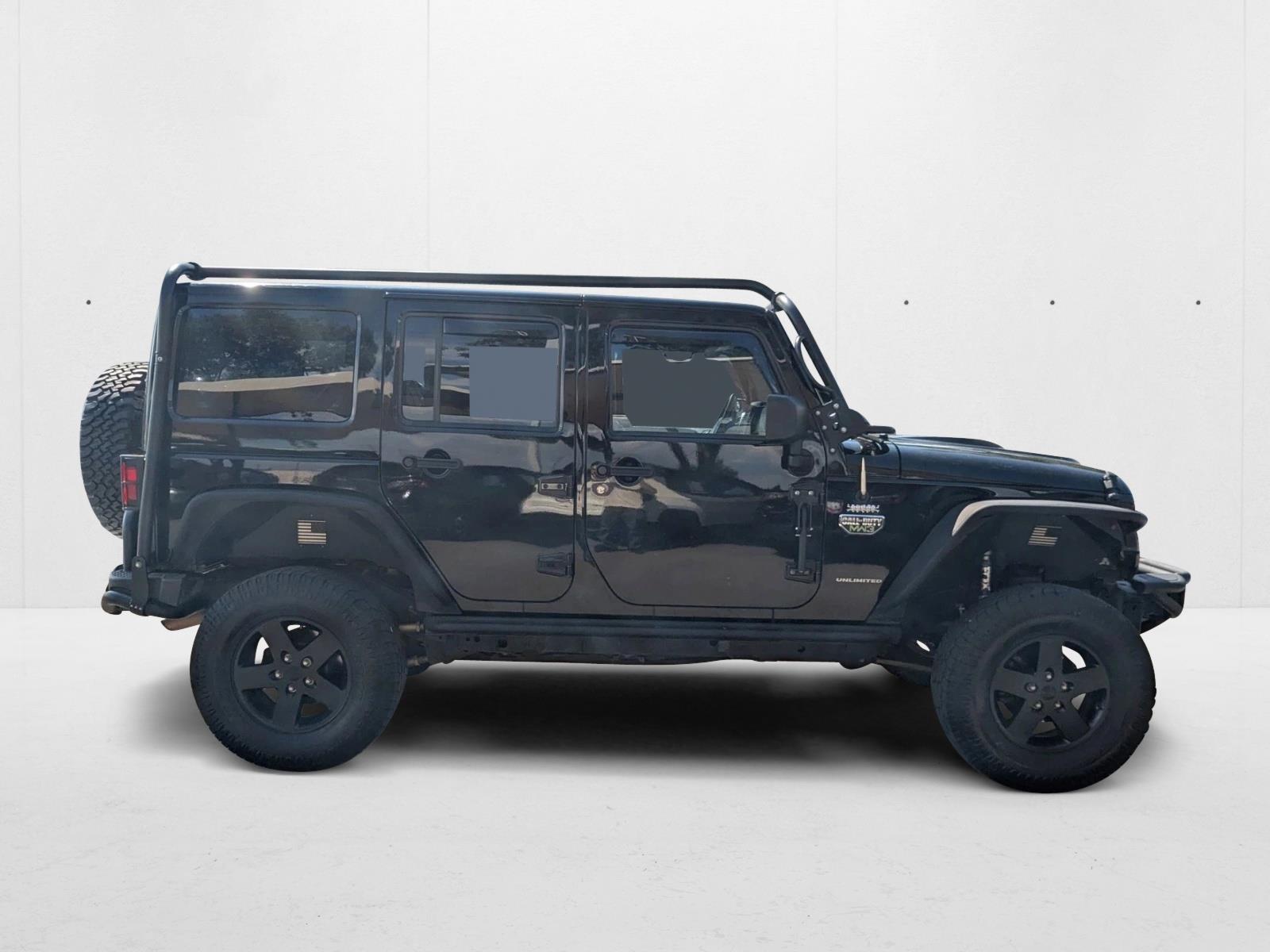 2012 Jeep Wrangler Call of Duty: MW3 Edition Sport photo 4