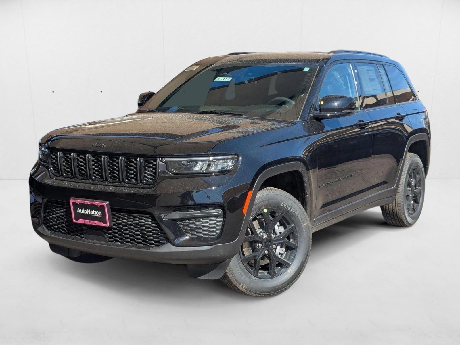 2025 Jeep Grand Cherokee Altitude's photo