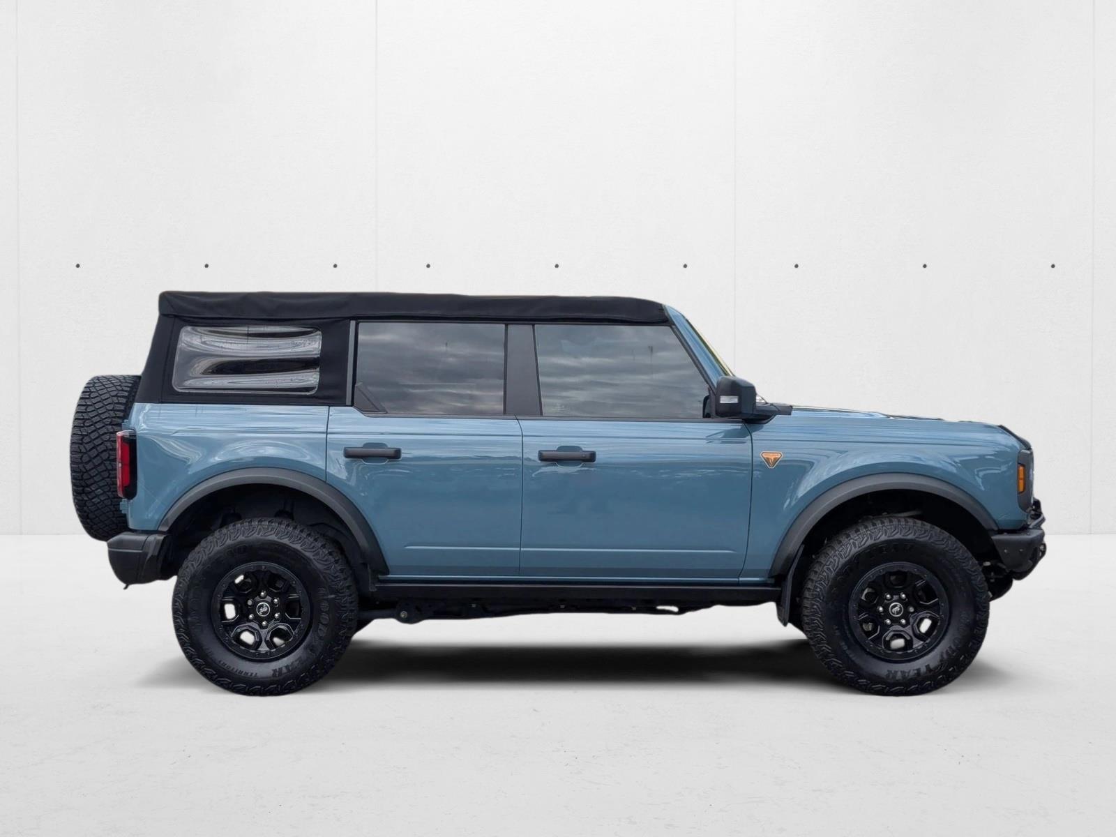 2022 Ford Bronco Badlands photo 4