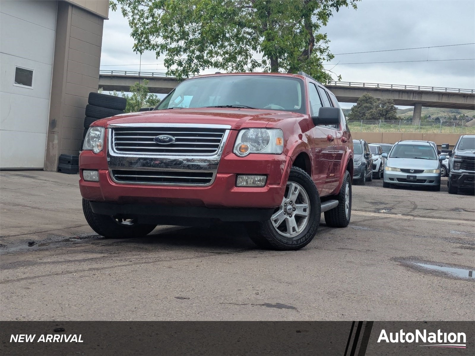 2010 Ford Explorer's photo