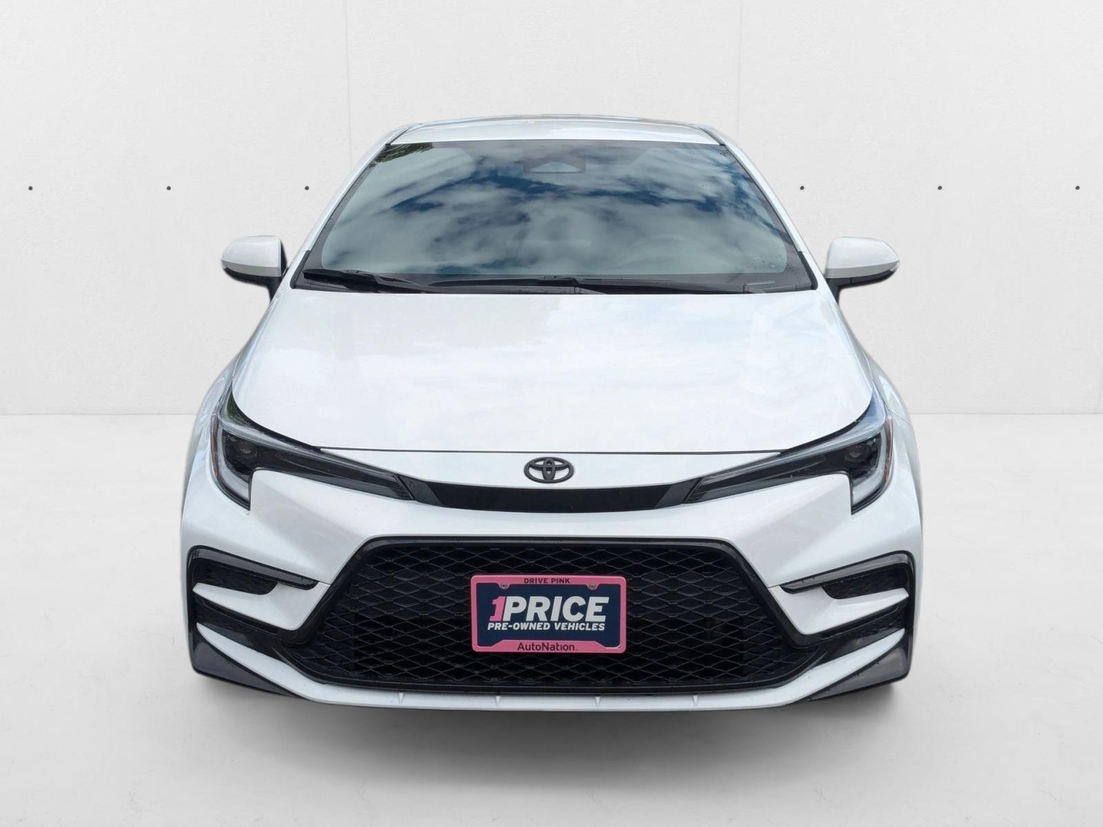 2024 Toyota Corolla SE photo 2