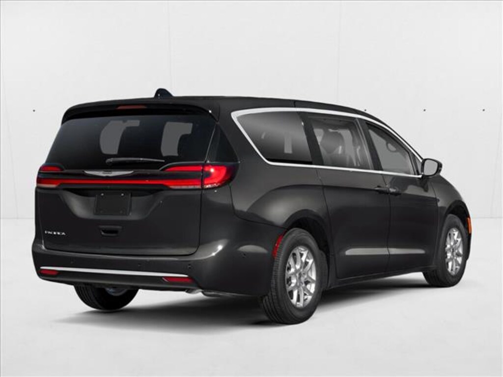 New 2026 Chrysler Pacifica Limited Van Passenger Van