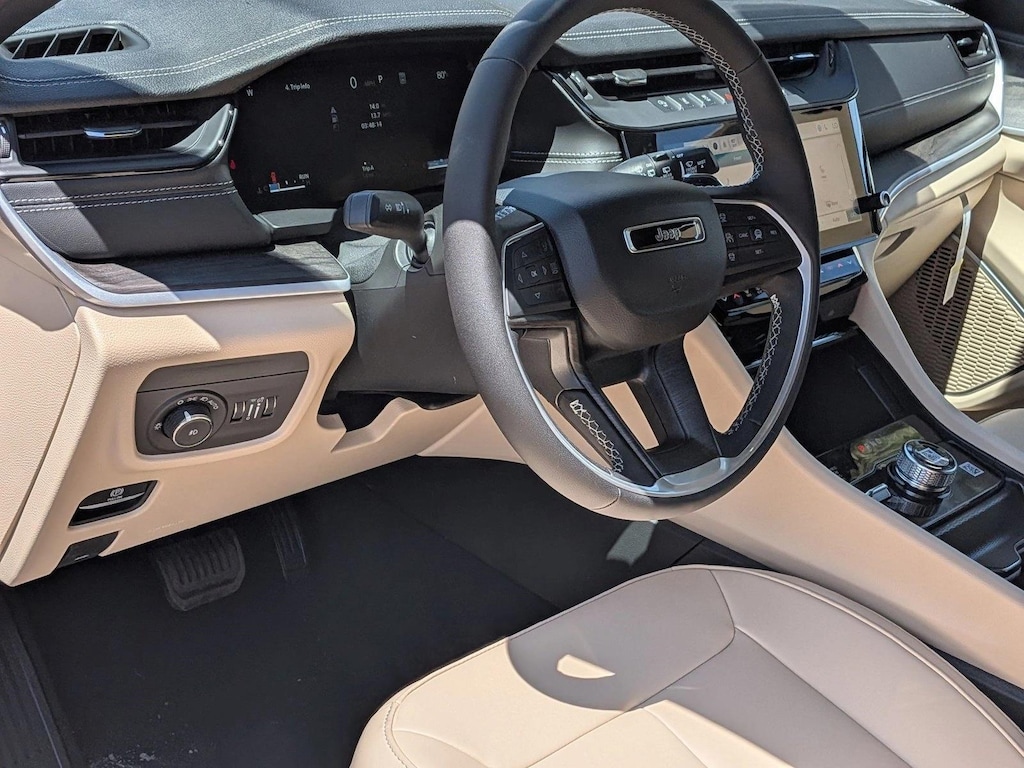 New 2026 Jeep Grand Cherokee L Limited SUV
