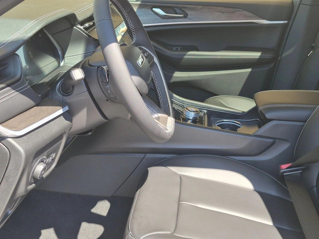 New 2026 Jeep Grand Cherokee Limited SUV