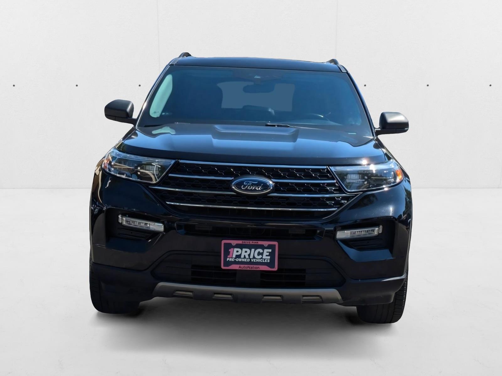 2022 Ford Explorer XLT photo 2