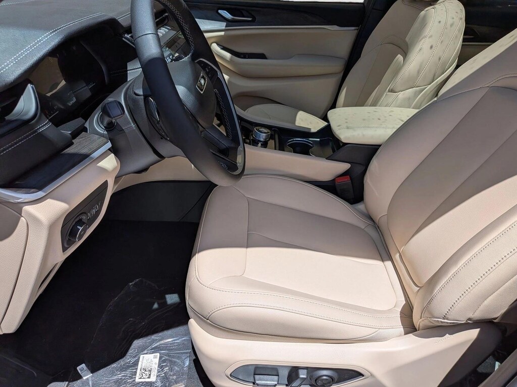 New 2026 Jeep Grand Cherokee Limited SUV