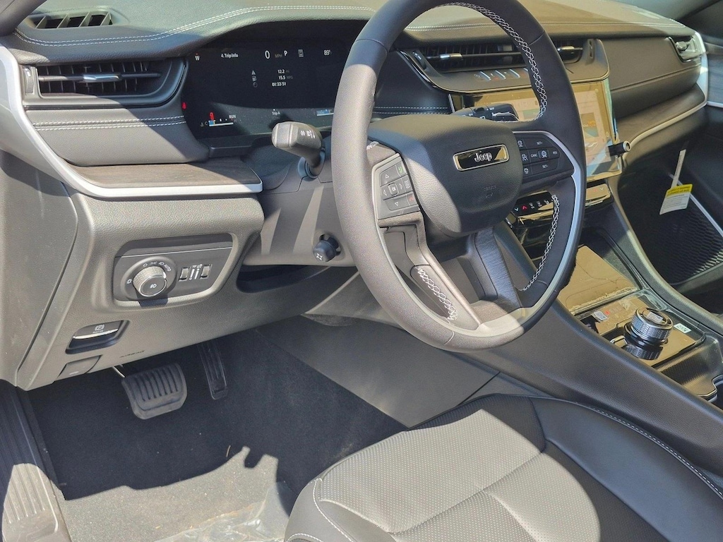 New 2026 Jeep Grand Cherokee L Limited Reserve SUV