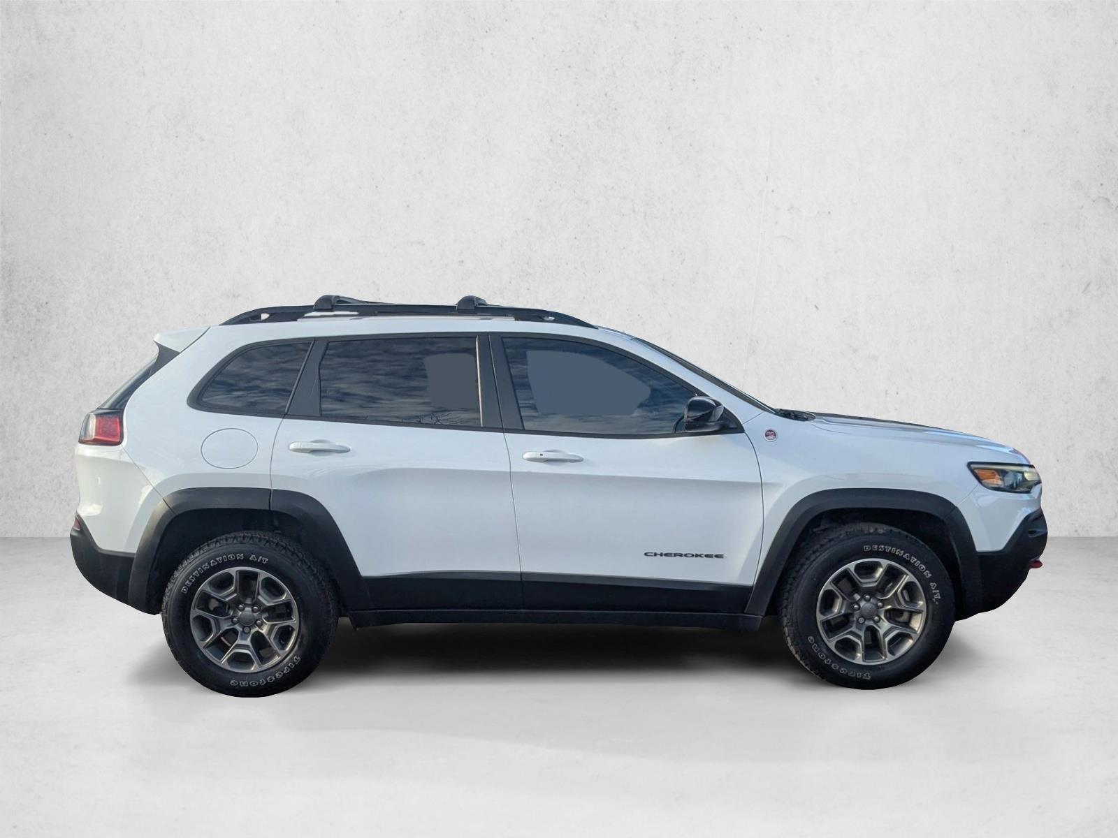 2022 Jeep Cherokee Trailhawk Sport photo 2