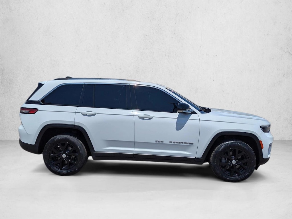 Used 2023 Jeep Grand Cherokee Limited Sport Utility