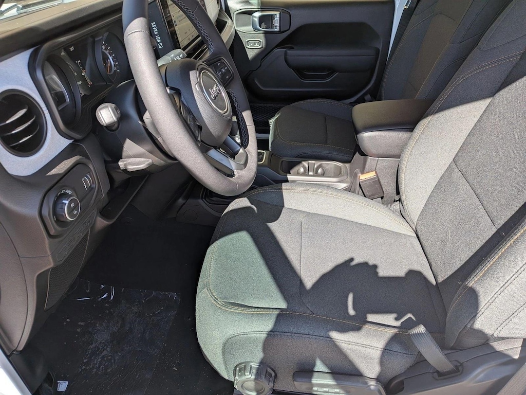 New 2026 Jeep Gladiator Sport S Truck Crew Cab