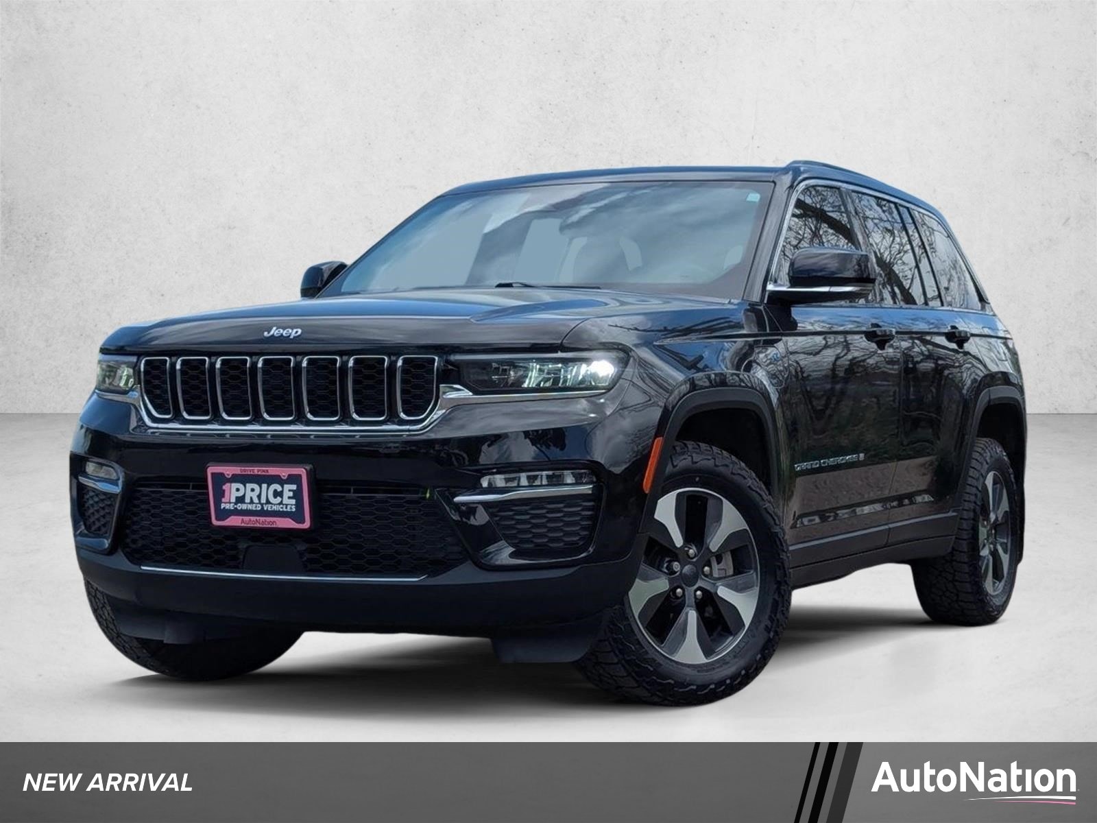 2022 Jeep Grand Cherokee 4xe 4x4's photo
