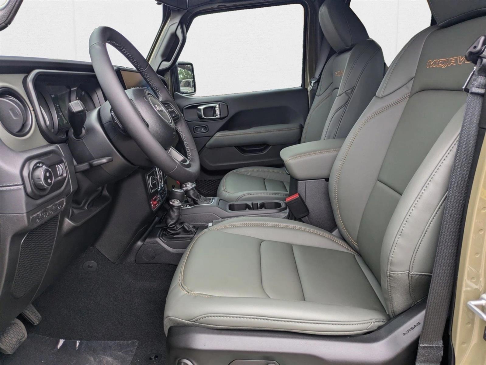 2025 Jeep Gladiator Mojave photo 4