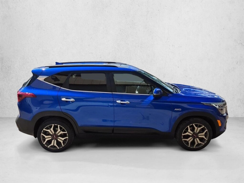 Used 2023 Kia Seltos SX Sport Utility