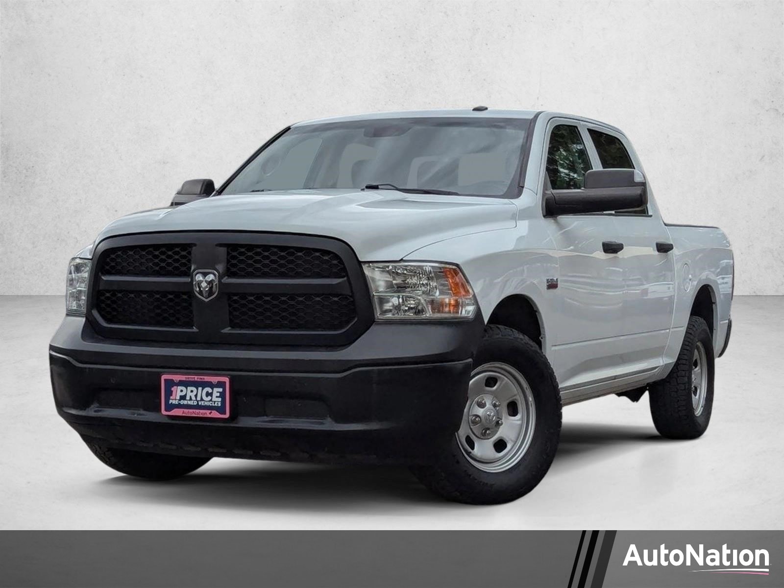 2022 RAM 1500 Classic Tradesman 4x4 Crew Cab 5'7's photo