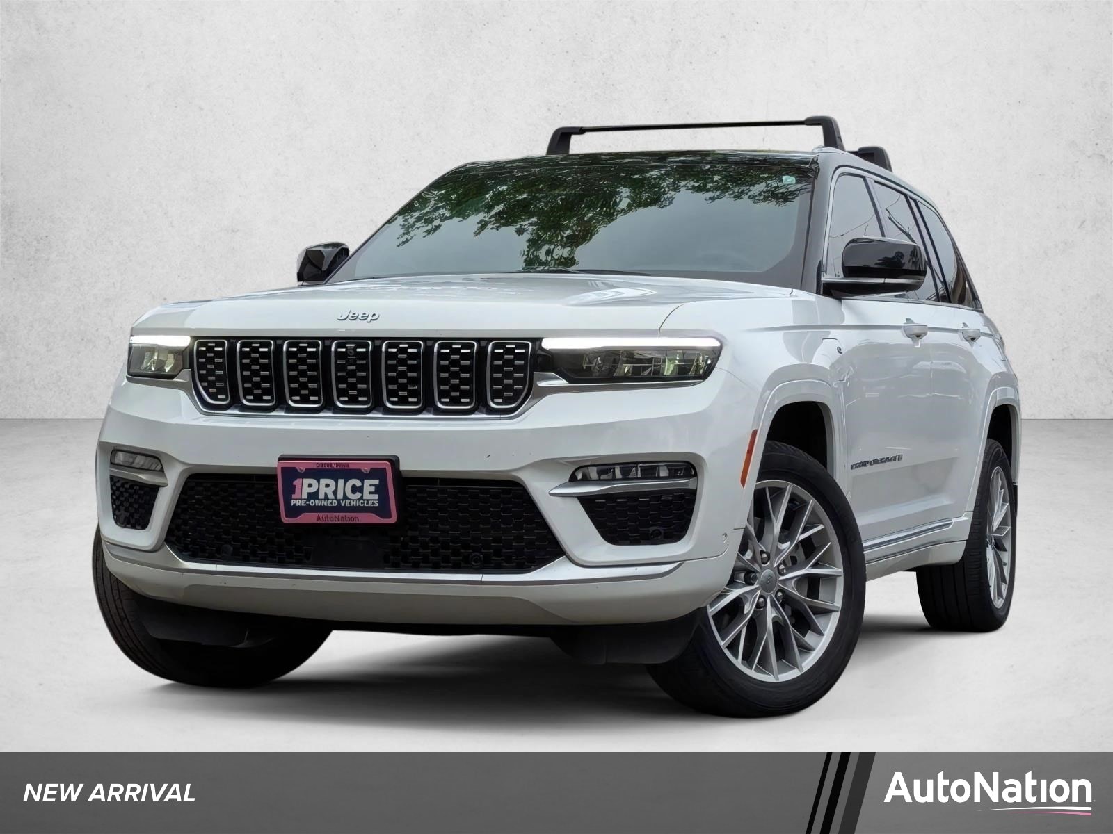 2022 Jeep Grand Cherokee Summit Reserve 4xe 4x4's photo