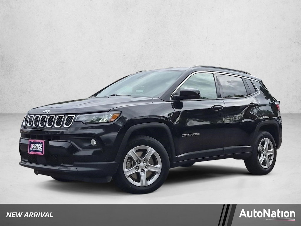 Used 2024 Jeep Compass Latitude Sport Utility