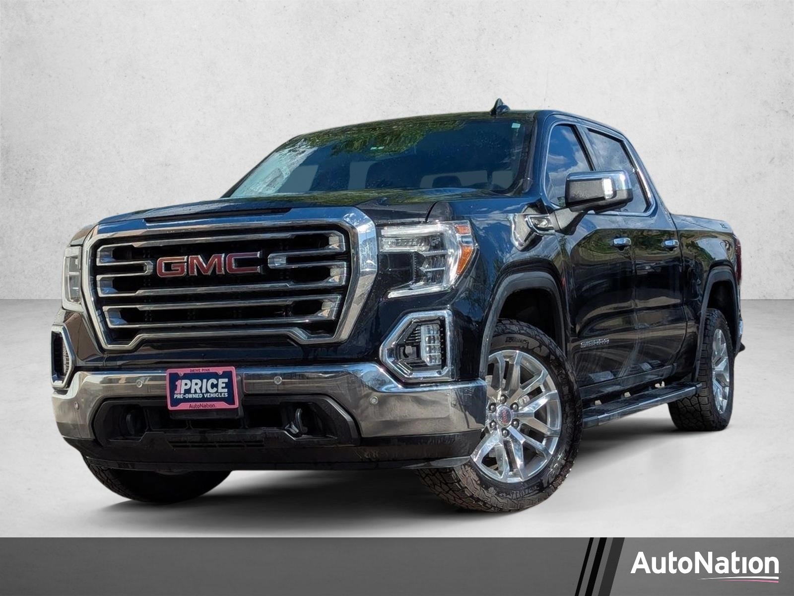 2020 GMC Sierra 4WD Crew Cab Short Box SLT's photo